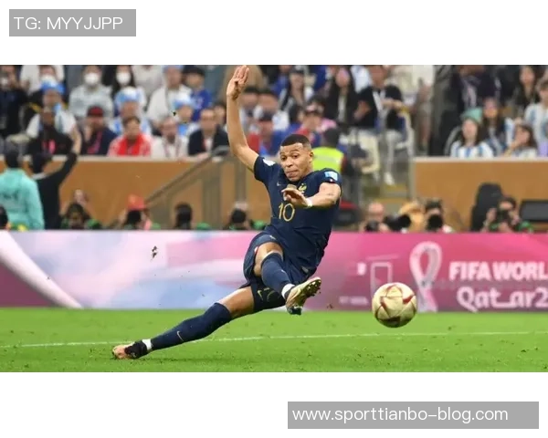 埃基蒂克国家队首球助力法国大胜乌克兰姆总传射助攻展现实力